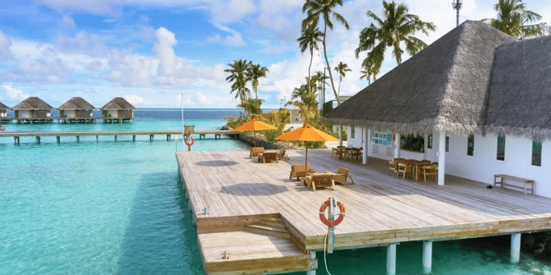 Iru Veli (14) Iru Veli 14 WOLO Travel